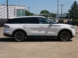 Used 2020 Lincoln Aviator Reserve w/ Equipment Group 202A image 6