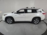 Used 2017 Toyota Highlander Limited image 2