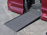 Used 2023 Chrysler Pacifica Touring-L w/ Uconnect Theater Family Group image 4