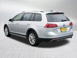 Used 2017 Volkswagen Golf Alltrack SE image 5