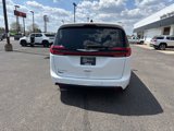 Used 2023 Chrysler Pacifica Touring-L image 5