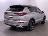 Used 2022 Mitsubishi Outlander SE image 5