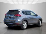 Used 2018 Nissan Rogue SV image 4