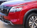 Used 2024 Nissan Pathfinder SL w/ Black Appearance Package image 3