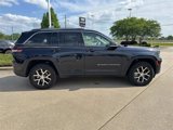 Used 2023 Jeep Grand Cherokee Limited image 4