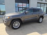 Used 2021 Jeep Grand Cherokee Laredo image 3