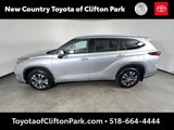 Used 2022 Toyota Highlander XLE image 6