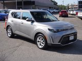 Used 2023 Kia Soul LX w/ LX Technology Package image 2