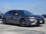 Used 2021 Toyota Camry SE image 3