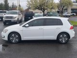 Used 2016 Volkswagen e-Golf SE w/ DC Fast Charging Package image 2
