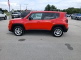 Used 2023 Jeep Renegade Latitude image 2