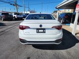 Used 2022 Volkswagen Jetta SE image 5