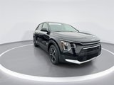 Used 2024 Kia Niro LX image 2