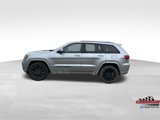 Used 2018 Jeep Grand Cherokee Altitude image 2