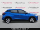 Used 2022 Nissan Kicks S image 4