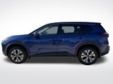 Used 2021 Nissan Rogue SV image 2