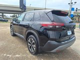 Used 2023 Nissan Rogue SV image 3