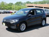 Used 2013 Volkswagen Tiguan S image 4