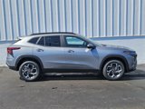 New 2025 Chevrolet Trax LT w/ LT Convenience Package image 2