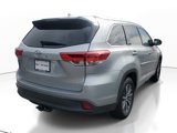 Used 2018 Toyota Highlander XLE image 5