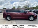 Used 2023 Chrysler Pacifica Touring-L image 6