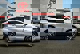 Used 2021 Toyota Venza LE image 2