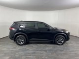 Used 2023 Nissan Rogue S image 5