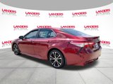 Used 2018 Toyota Camry LE image 5