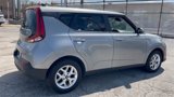 Used 2022 Kia Soul LX w/ Technology Package image 4
