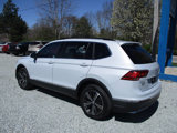 Used 2018 Volkswagen Tiguan SE image 3