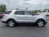 Used 2019 Ford Explorer XLT w/ Equipment Group 201A image 2