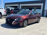 Used 2023 Nissan Altima 2.5 SV image 2