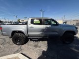 Used 2016 Toyota Tacoma SR5 w/ SR5 Appearance Package (SN) image 6