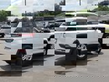 New 2023 Jeep Grand Cherokee Laredo w/ Luxury Tech Group I image 4