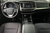 Used 2016 Toyota Highlander LE image 4