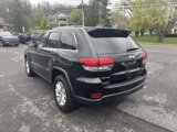 Used 2021 Jeep Grand Cherokee Laredo X image 3