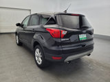 Used 2019 Ford Escape SE image 5