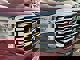 Used 2018 GMC Acadia SLT image 2