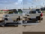 Used 2010 Cadillac Escalade Luxury image 6