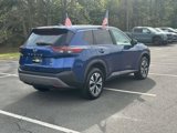 Used 2023 Nissan Rogue SV image 2