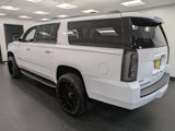 Used 2017 GMC Yukon XL SLT image 6