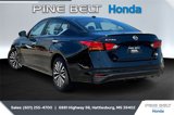 Used 2024 Nissan Altima 2.5 SV image 2