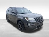 Used 2017 Ford Explorer XLT w/ Equipment Group 202A image 3