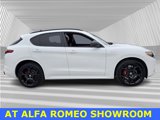 Used 2022 Alfa Romeo Stelvio Veloce image 3