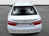 Used 2017 Toyota Camry SE image 3