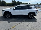 New 2025 Chevrolet Trax LT w/ LT Convenience Package image 2