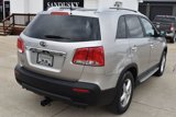 Used 2013 Kia Sorento LX w/ Convenience Pkg image 3