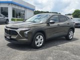 Used 2024 Chevrolet Trax LS image 4