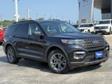 Used 2021 Ford Explorer XLT w/ Equipment Group 202A image 2