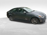 Used 2019 Toyota Yaris XLE image 2